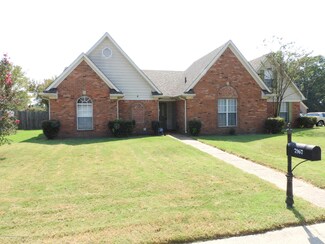 7967 Delta Lakes Blvd, Walls, MS 38680