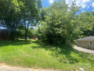 713 Saint Paul St, Lancaster, SC 29720
