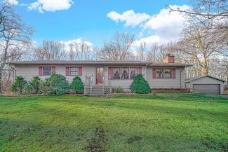4135 E 400 S, Knox, IN 46534