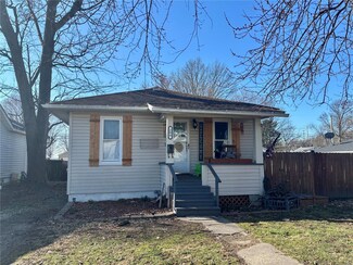 204 E 5th St, Hartford, IL 62048