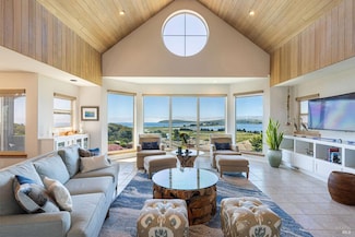 1513 Sea Way, Bodega Bay, CA 94923