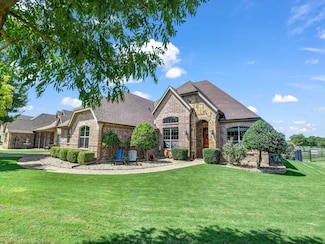 1101 Crown Valley Dr, Weatherford, TX 76087