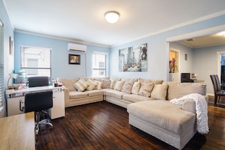 731 Dover St, Dallas, TX 75216