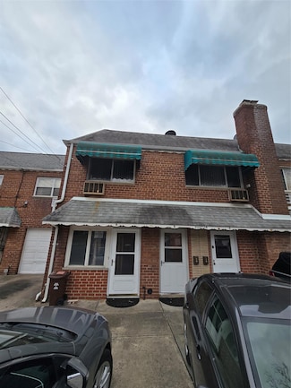 213-14 Hillside Ave, Jamaica, NY 11427