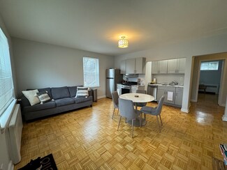 42 Dean Rd Unit T2, Brookline, MA 02445