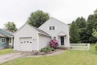 50 Willow Cir, Colchester, VT 05446