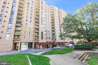4500 S Four Mile Run Dr Unit 625, Arlington, VA 22204