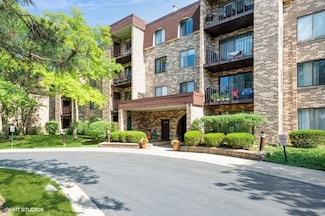 2005 Valencia Dr Unit 301D, Northbrook, IL 60062