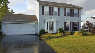 2185 Fox Chase Rd, Lake View, NY 14085