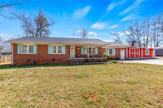 325 Pine Top Dr, Belton, SC 29627
