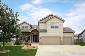 1605 Shadow Dr, Leavenworth, KS 66048