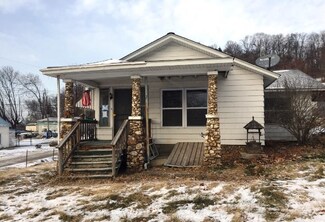 101 Clinton St, Hamburg, IL 62045