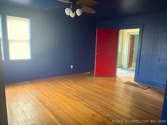 1302 S Elwood Ave, Tulsa, OK 74119