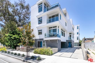 1951 Manning Ave, Los Angeles, CA 90025