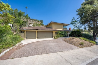 851 Misty Isle Dr, Glendale, CA 91207