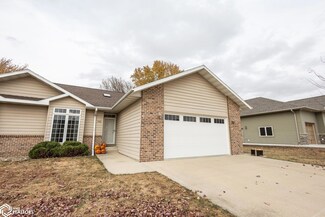 720 Pebblestone Ln, Garner, IA 50438