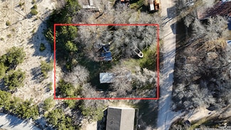 147 Alamo Dr, Pipe Creek, TX 78063