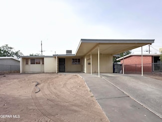 5403 Raymond Telles Dr, El Paso, TX 79924