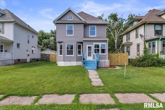 812 W 16th St, Davenport, IA 52804
