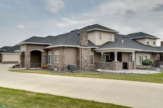 5050 Prosperity Way S, Fargo, ND 58104
