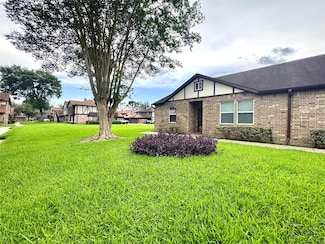 3811 Vista Rd, Pasadena, TX 77504