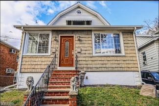 210 Globe Ave, Union, NJ 07083