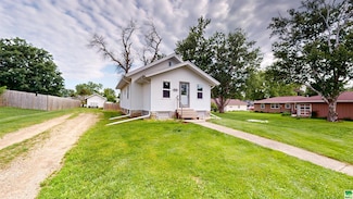 408 E 5th St, Aurelia, IA 51005