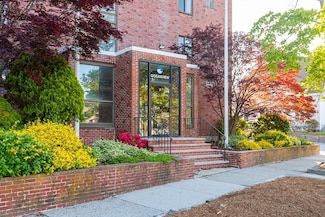 95 Nahant St Unit 4, Lynn, MA 01902