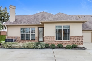8831 Creek Run Rd Unit 304, Fort Worth, TX 76120