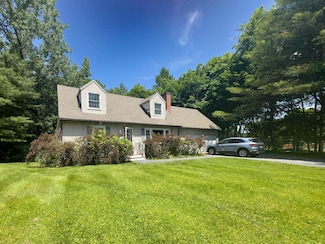 1 Wyeth Farm Cir, West Lebanon, NH 03784