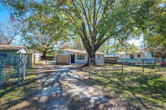 833 Wasena Ave, Lakeland, FL 33815