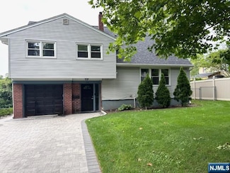 720 Stelton St, Teaneck, NJ 07666