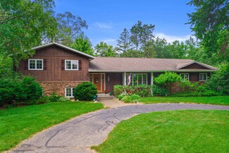 307 Fieldcrest Ave, Stevens Point, WI 54481