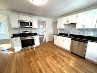 11 E Milton Rd Unit 2, Brookline, MA 02445