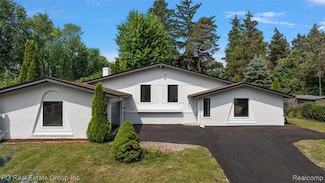 7811 Caberfae Trail, Clarkston, MI 48348