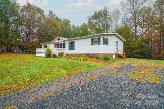 3945 Martin Fish Pond St, Hickory, NC 28602