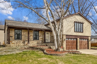 1097 Washington St, Bartlett, IL 60103