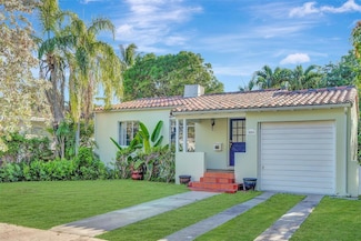 824 Granada Groves Ct, Coral Gables, FL 33134
