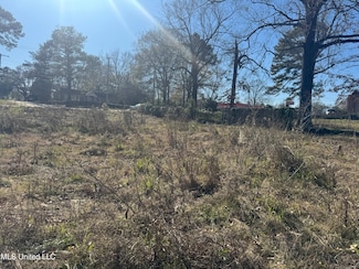 522 W Northside Dr, Jackson, MS 39206