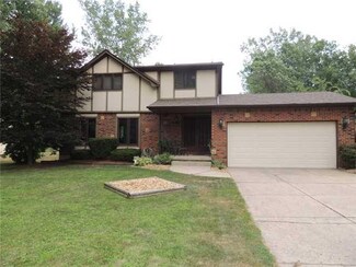 1811 Hopkins Rd, Getzville, NY 14068