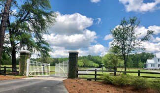 16 Leaning Oak Ln, Ravenel, SC 29470