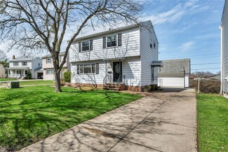 882 Pelley Dr, Cleveland, OH 44109