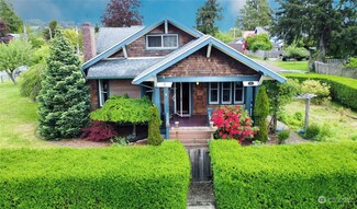 421 12th St, Raymond, WA 98577