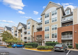 2711 Bellforest Ct Unit 109, Vienna, VA 22180