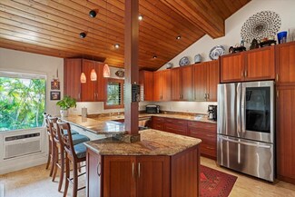 15 Kulanihakoi St Unit 17E, Kihei, HI 96753