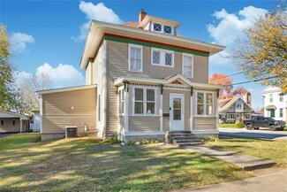 135 N Jacksonville St, White Hall, IL 62092