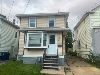 105 Ledger St, Buffalo, NY 14216