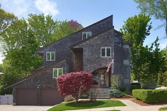 9 Avondale Rd, Newton Center, MA 02459