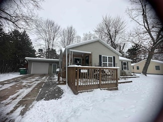 2020 Carey St, Wisconsin Rapids, WI 54495