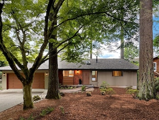 136 Del Prado St, Lake Oswego, OR 97035